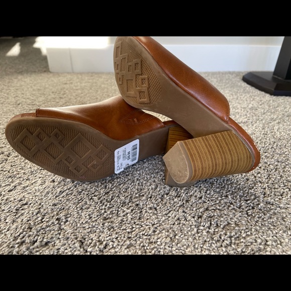 Gorgeous open toe slide heeled sandals - Picture 3 of 3